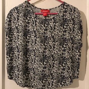 Animal Print. Crop top blouse.